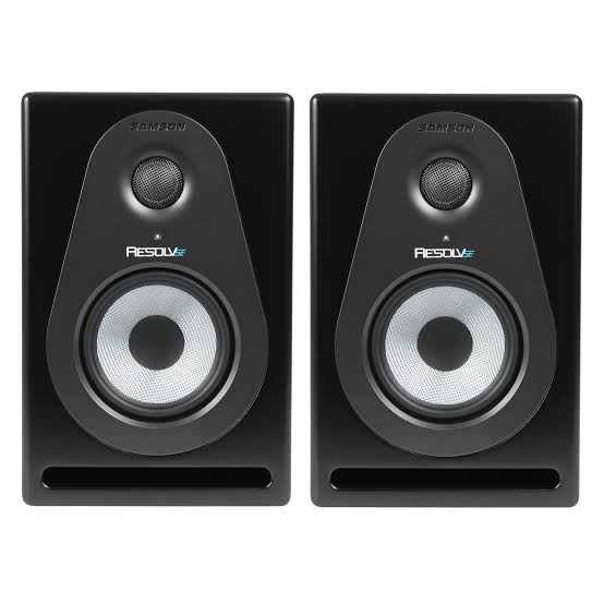 images - 2025-10-29T032405.543